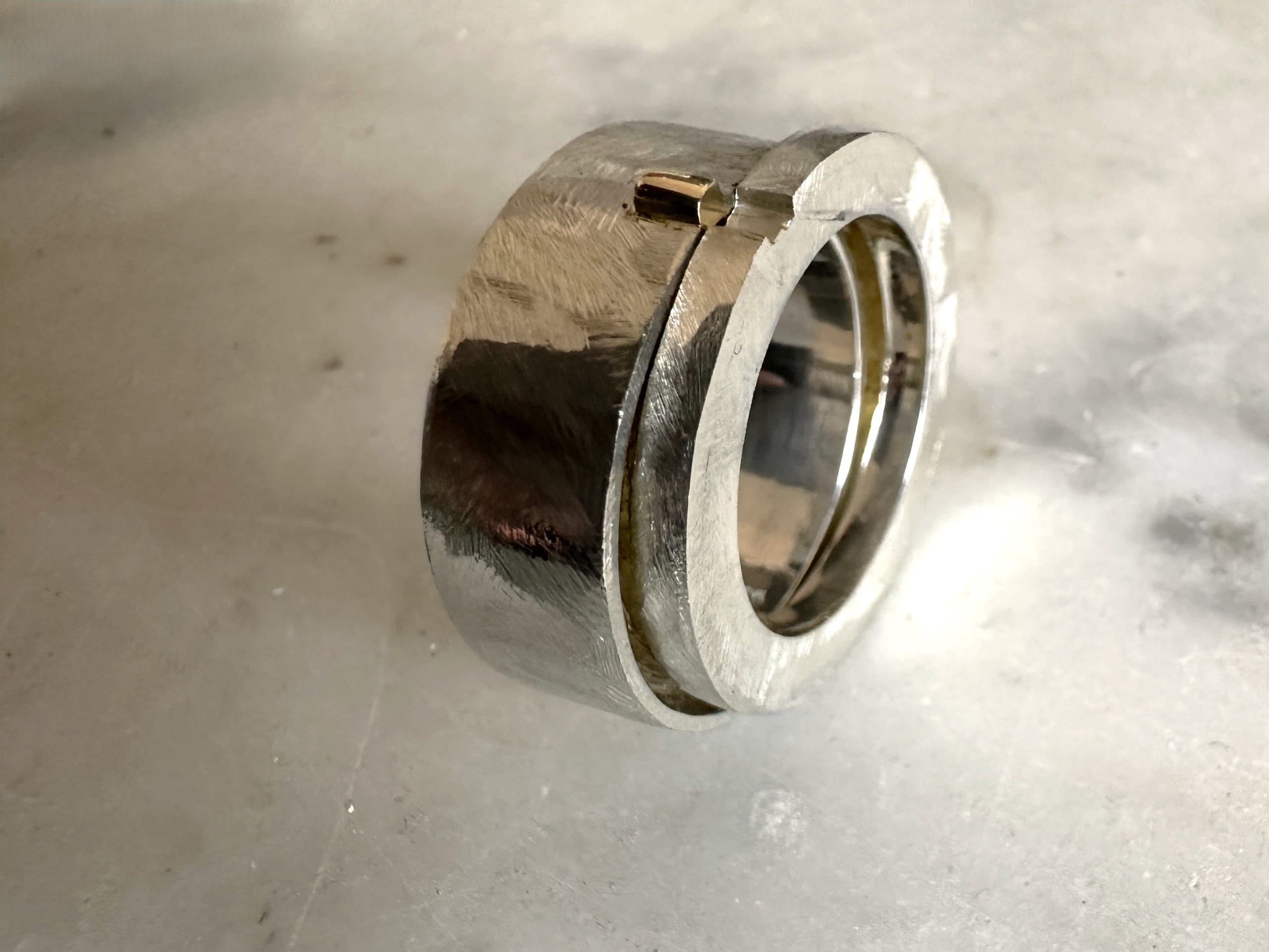 Zilveren ring met deksel 2